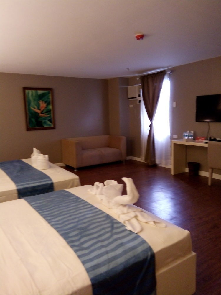 Reddoorz Plus At Hotel Metro Kalibo Exteriér fotografie