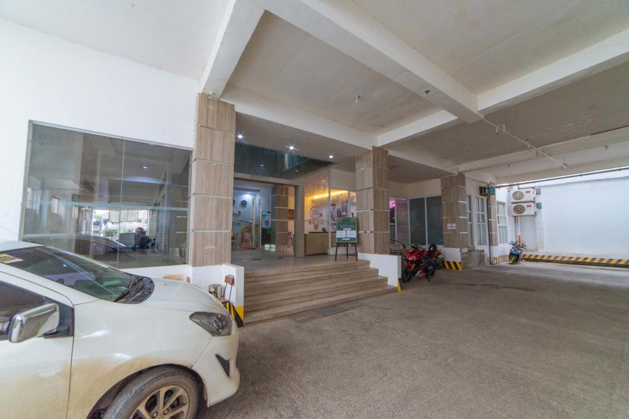 Reddoorz Plus At Hotel Metro Kalibo Exteriér fotografie