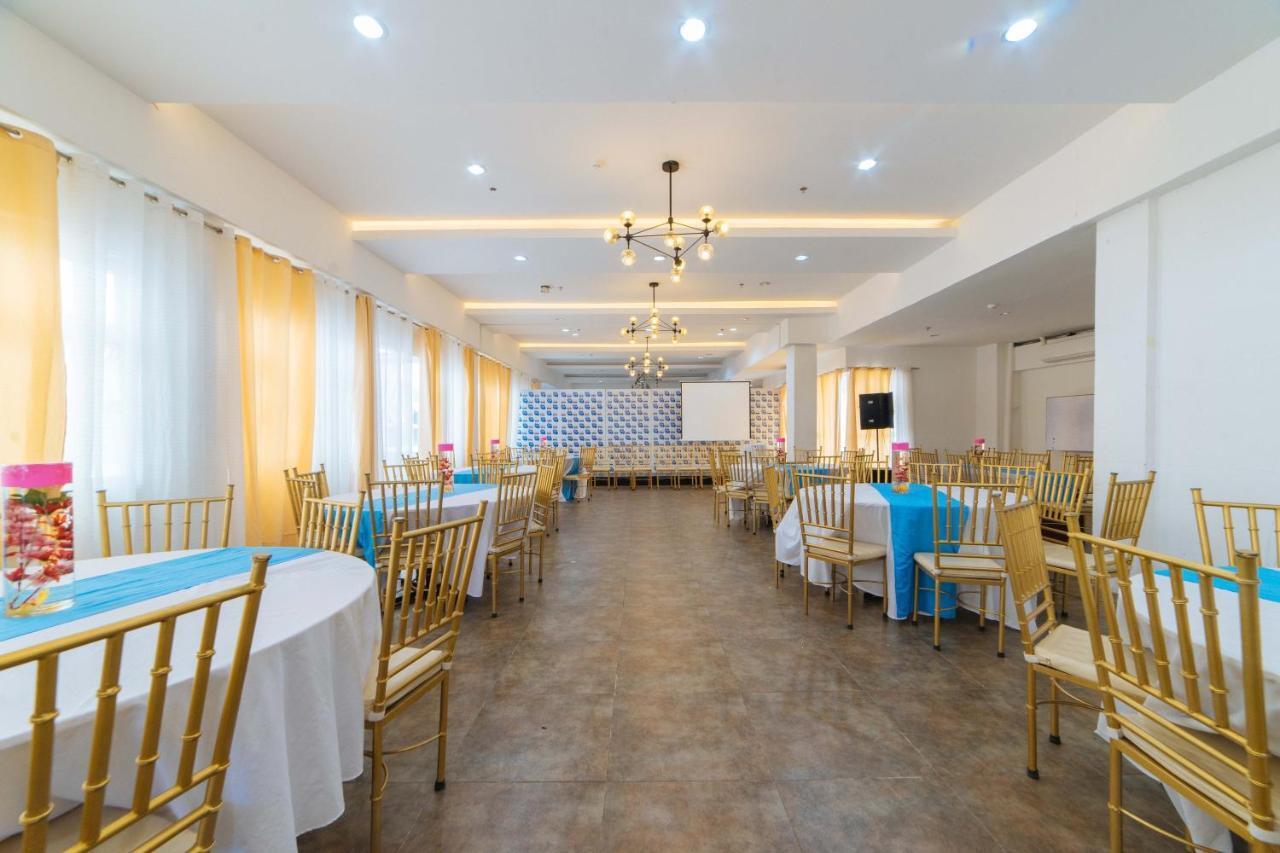 Reddoorz Plus At Hotel Metro Kalibo Exteriér fotografie